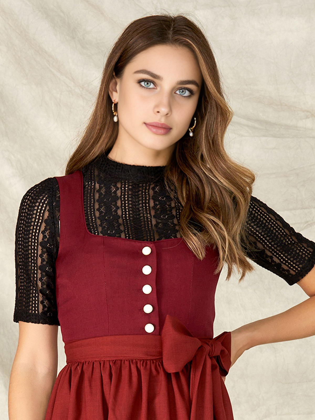 Dirndl Weinrot Samt