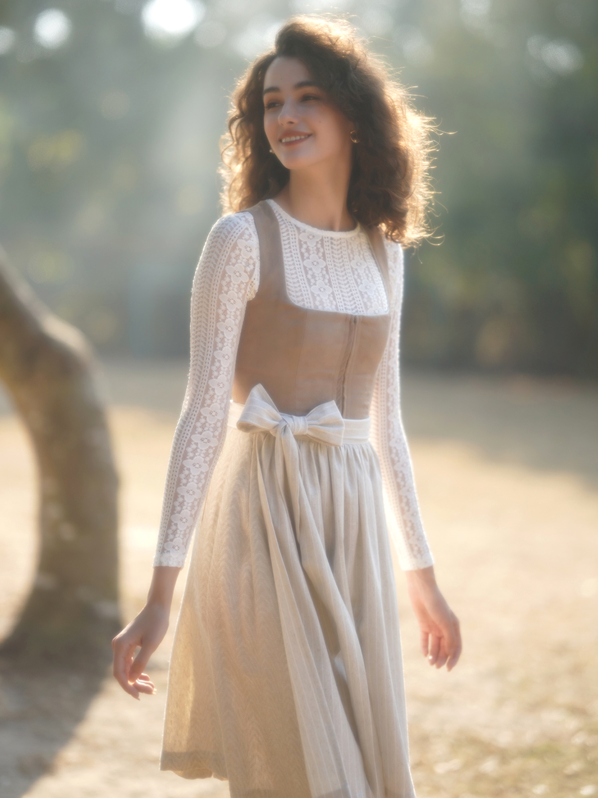 Dirndl in Braun mit eleganter Samtoptik