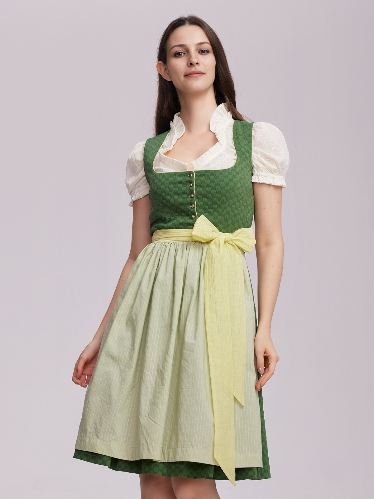 Moderne Dirndl Bluse in Grün