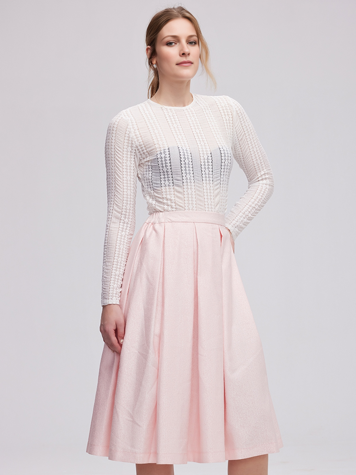 Rosa Dirndlkleid mit modernem Twist