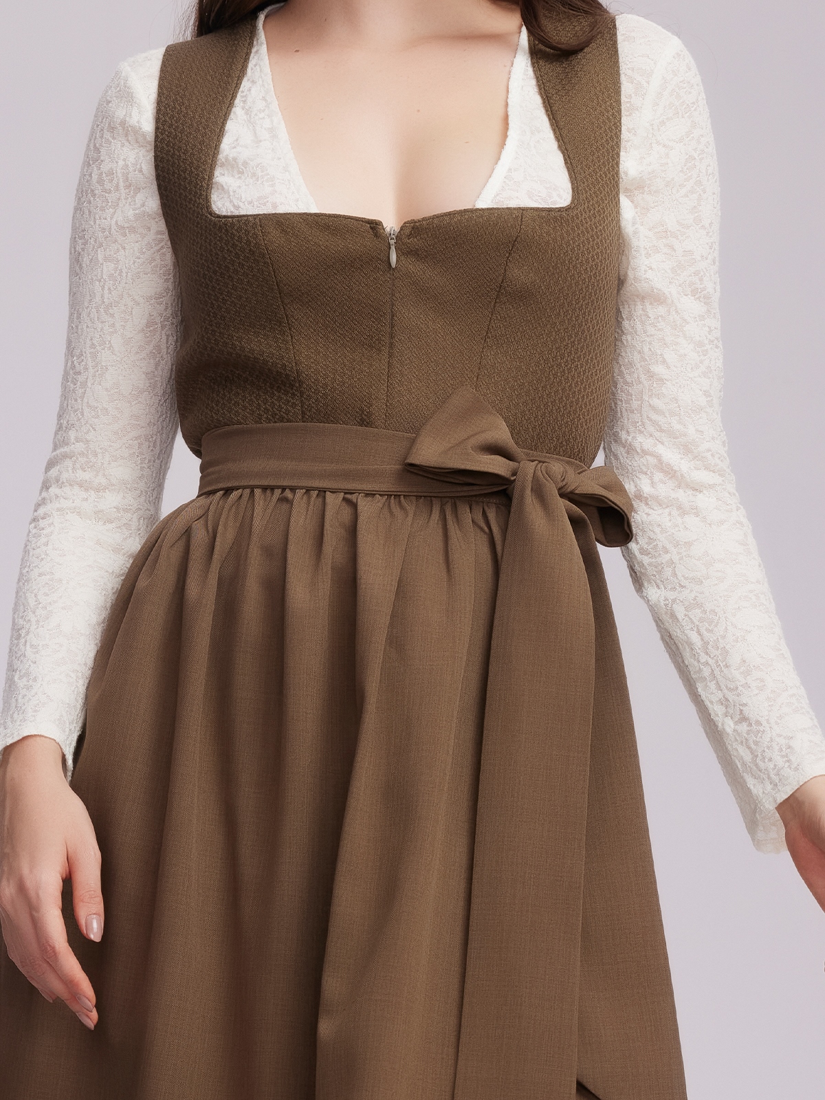 Ehreer Dirndl in Grün