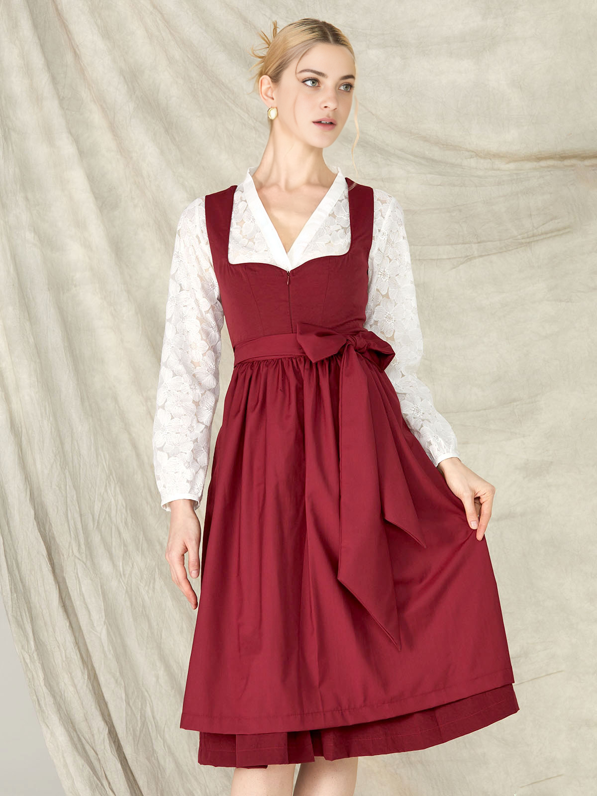 Dirndl Dunkel Grün in eleganter Ausführung