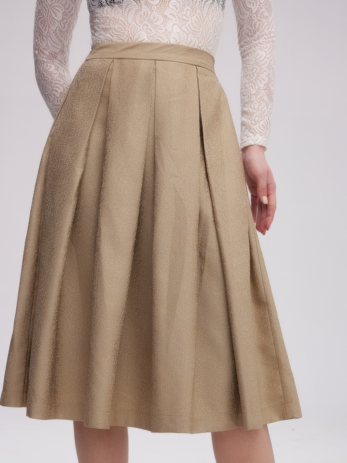 Dirndl Königsblau in eleganter Ausführung
