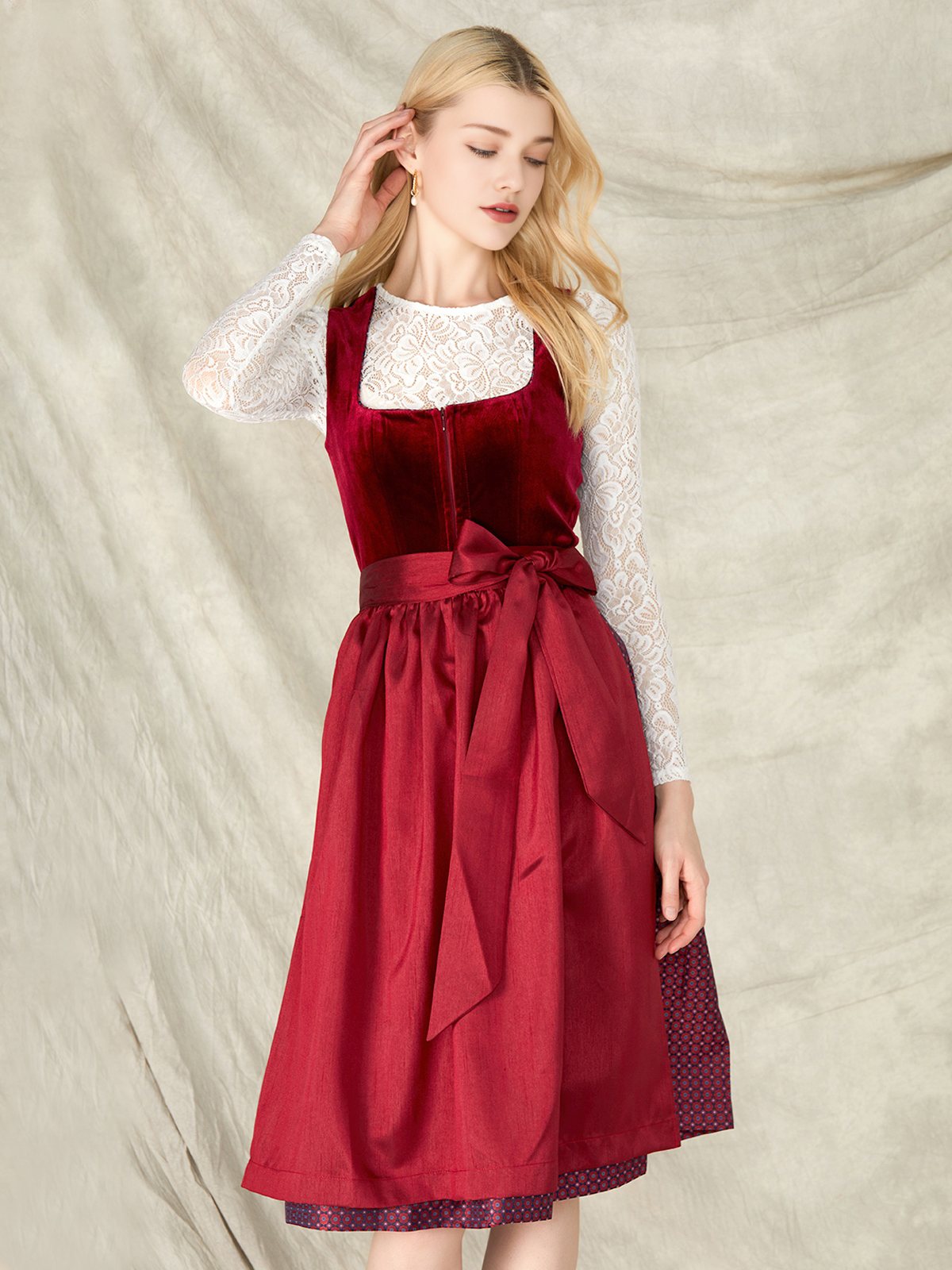Dirndl in Rot – perfekt für festliche Anlässe