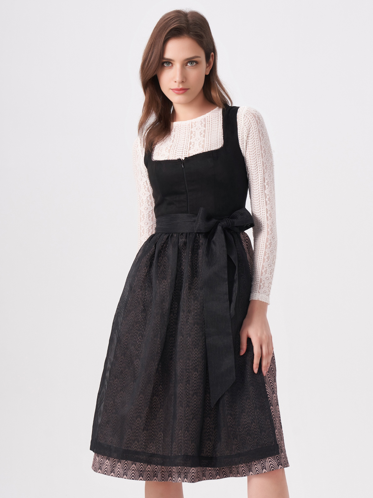 Dirndl in Schwarz mit pinken Akzenten