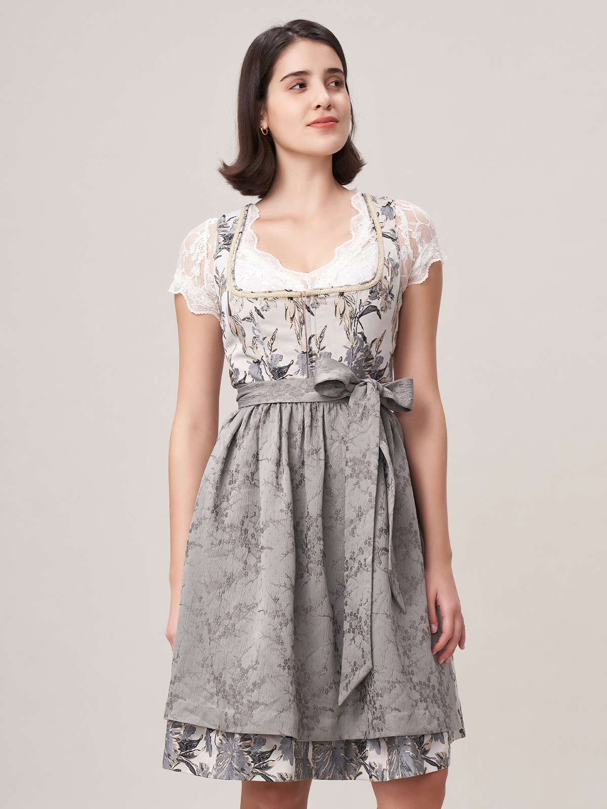 Elegantes graues Dirndl